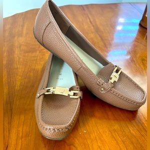 Anne Klein Iflex slip on shoes
